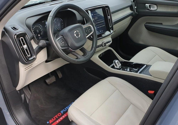 Volvo XC 40 cena 119900 przebieg: 81595, rok produkcji 2019 z Knurów małe 232